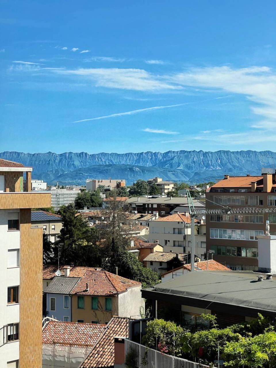 7 Sky Udine Apartamento Exterior foto